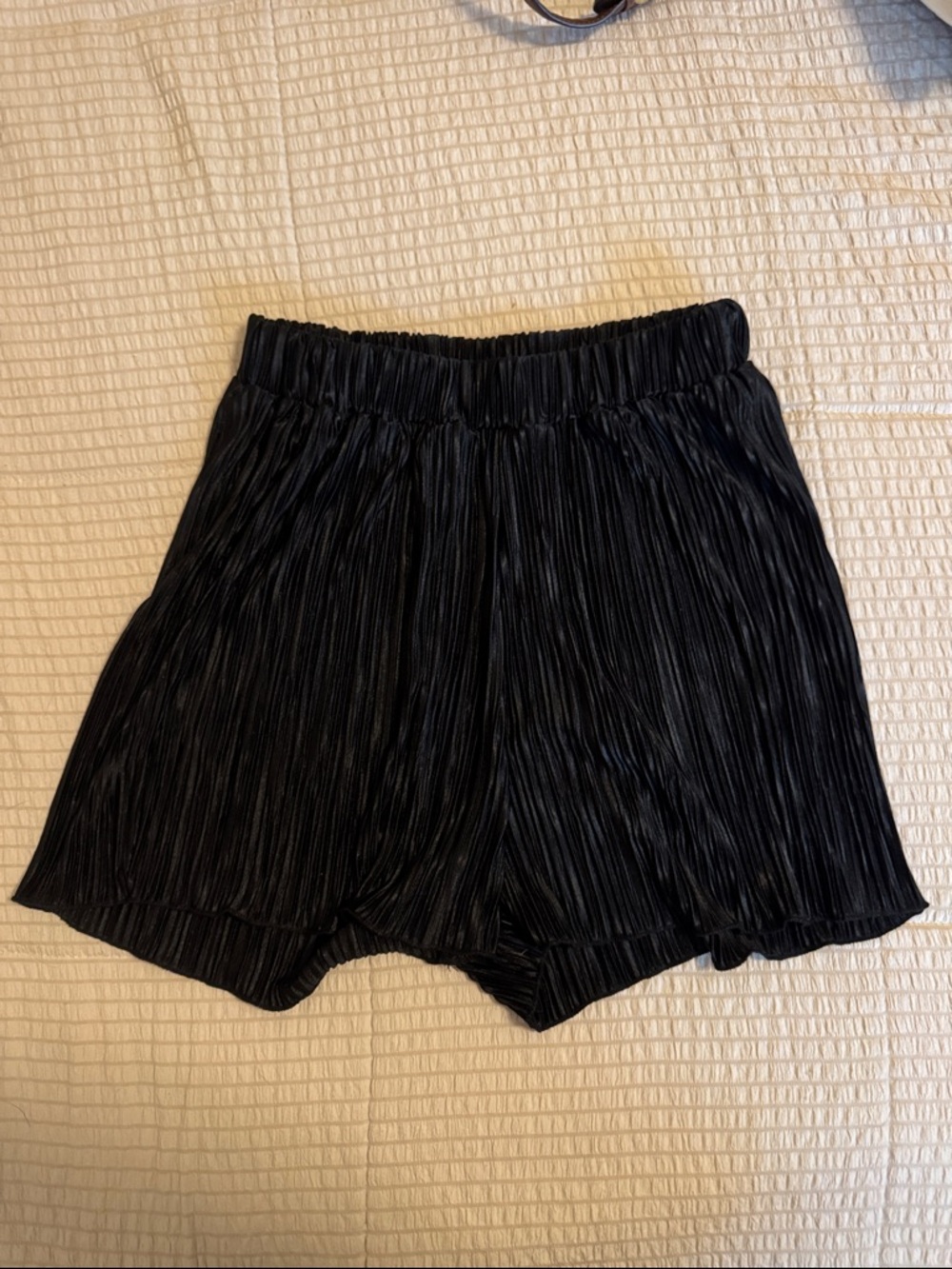 Vintage Silky Pleated Shorts